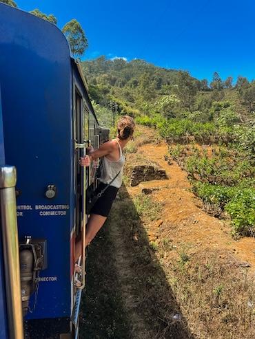 Train Ella to Nuwara Eliya Sri Lanka