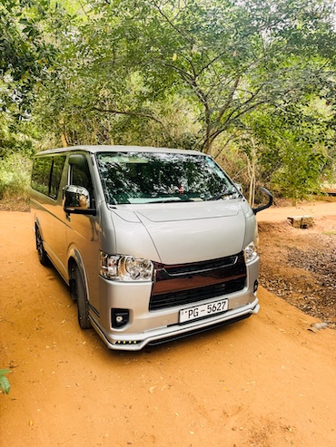 Sri Lanka Personal Tour Driver